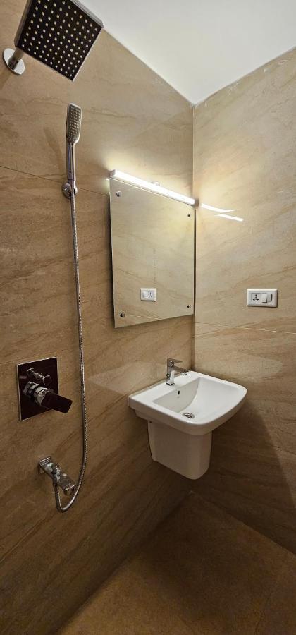 Blueway Residency Downtown Hotel Тривандрум Экстерьер фото