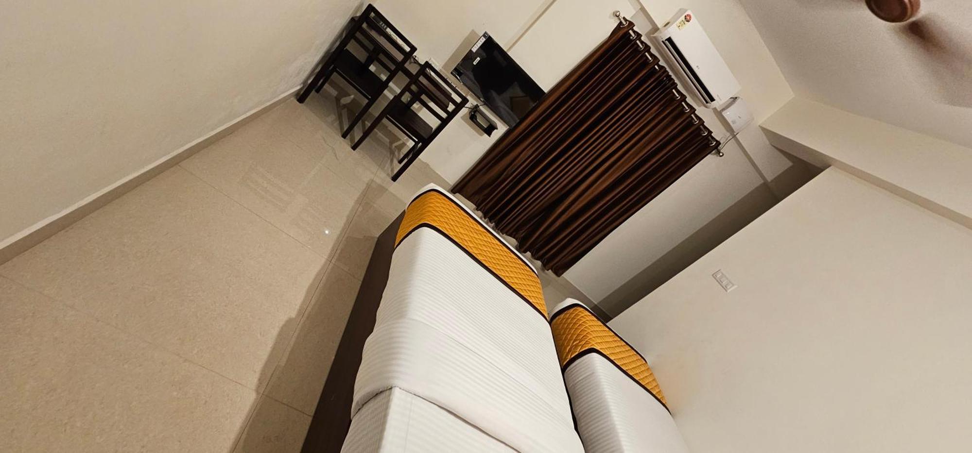 Blueway Residency Downtown Hotel Тривандрум Экстерьер фото