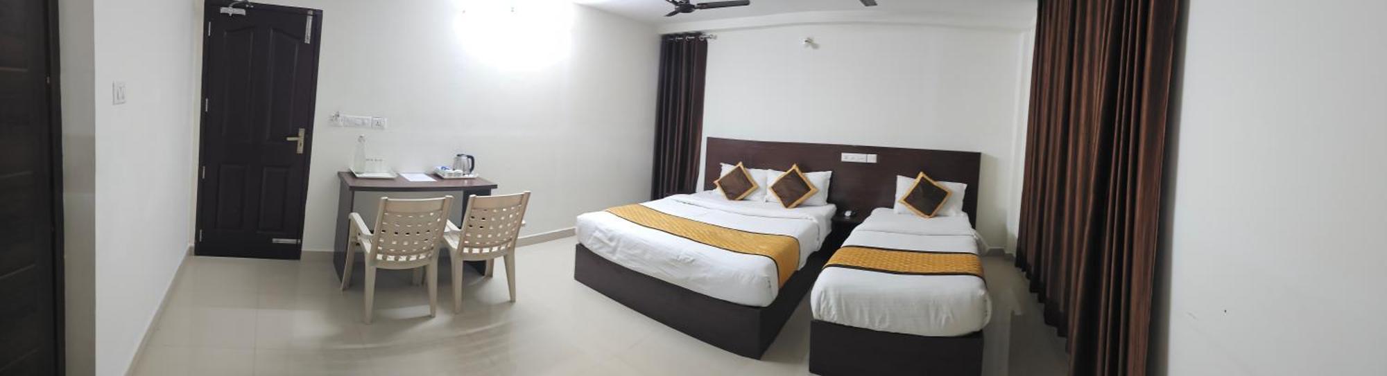 Blueway Residency Downtown Hotel Тривандрум Экстерьер фото